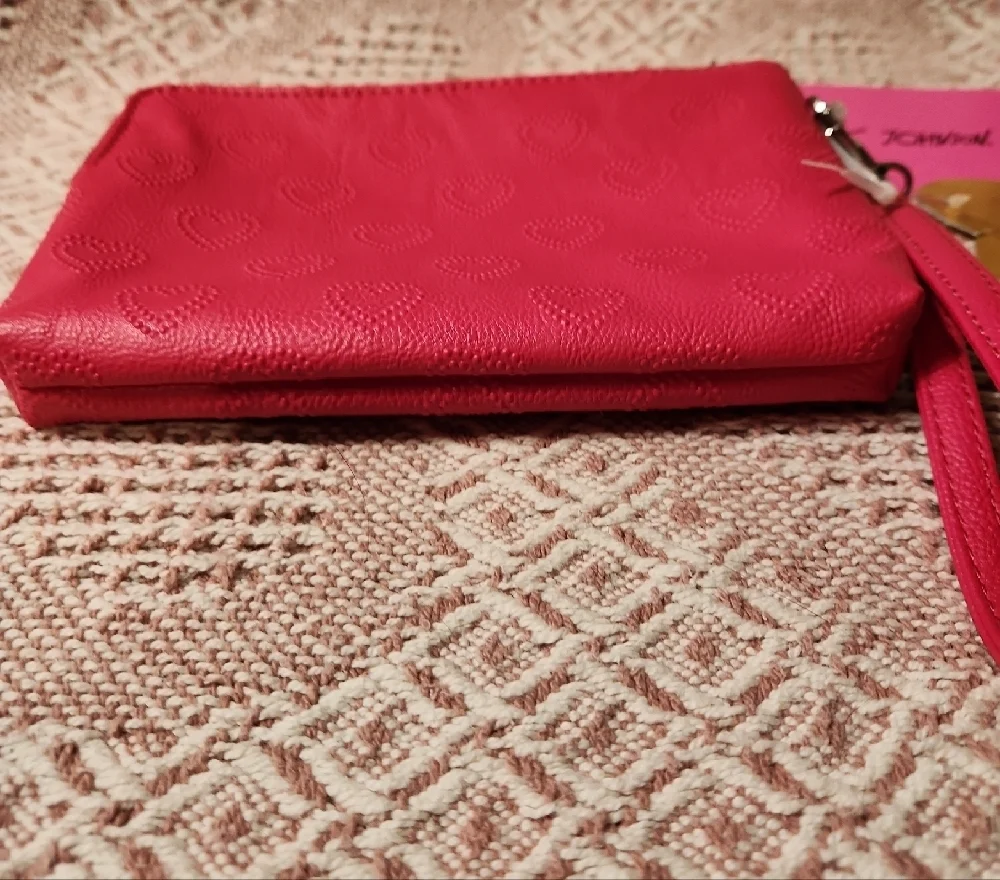 Betsey Johnson betsey johnson