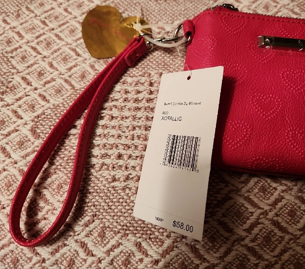 Betsey Johnson betsey johnson