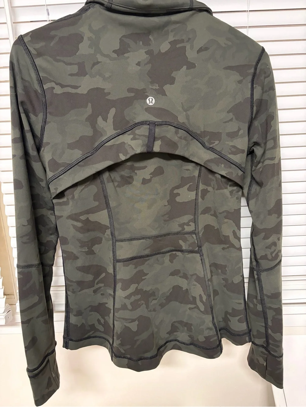 lululemon athletica lightweight camo
