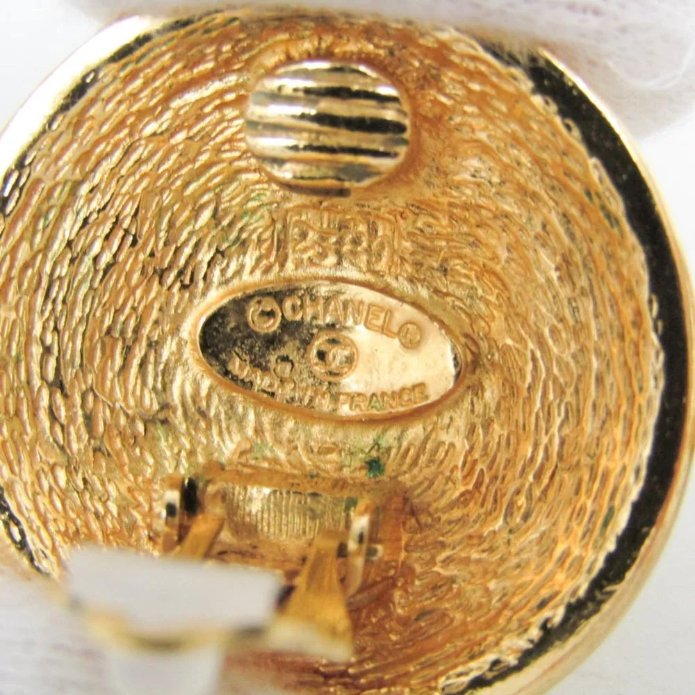 CHANEL vintage gold