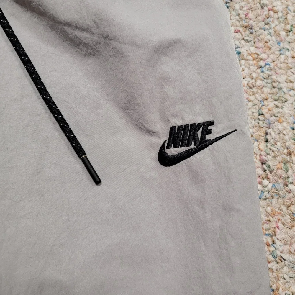Nike woven track