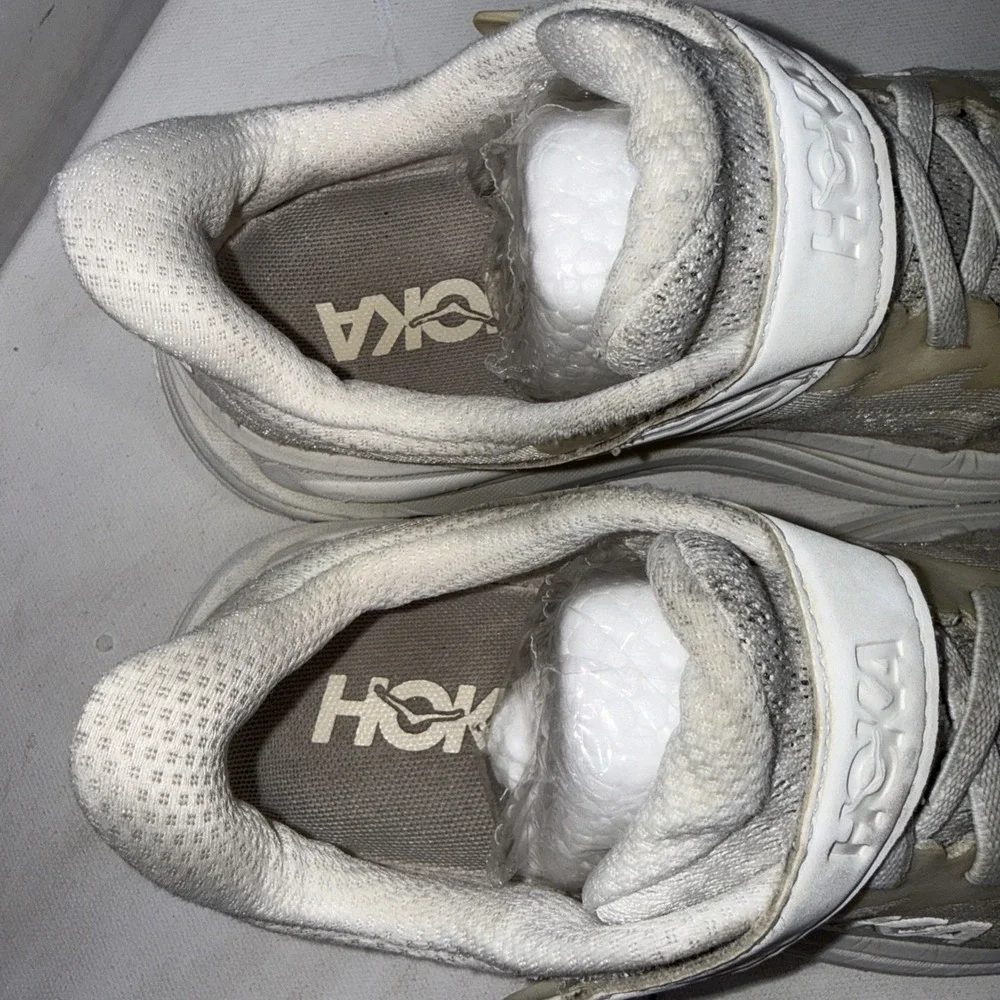 Hoka One One hoka one