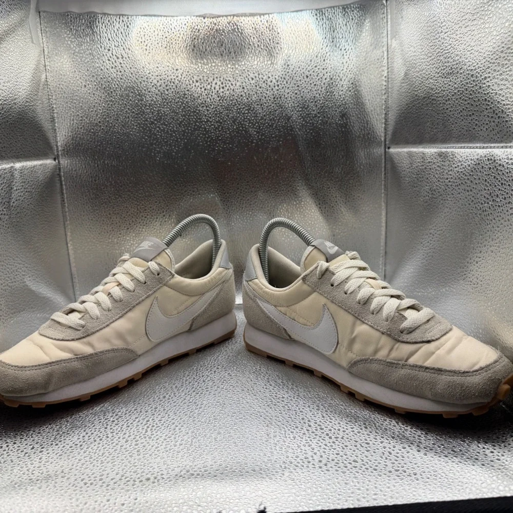 Nike nylon cream