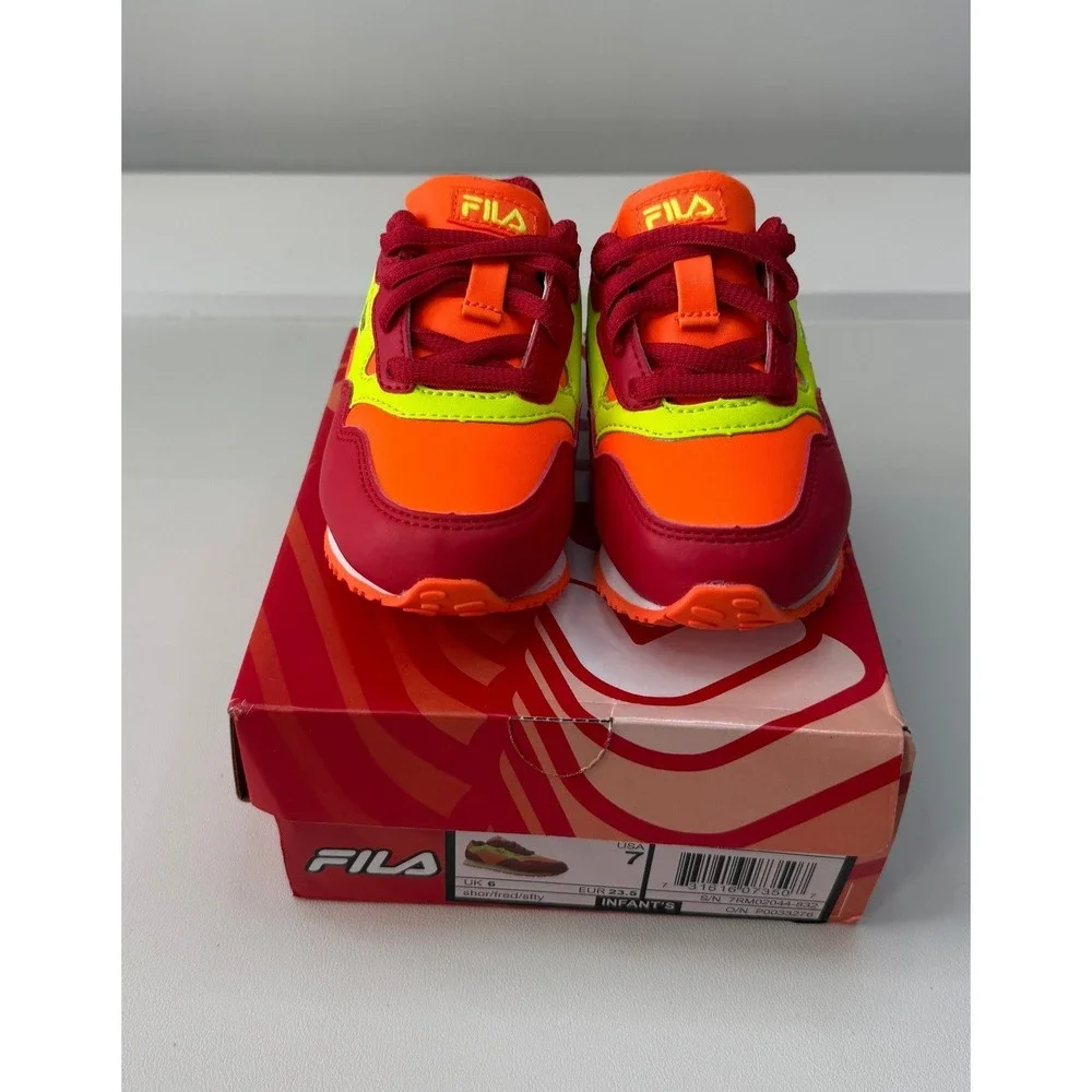 Fila brighten up