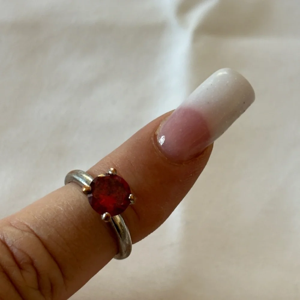 Red Solitaire Rhinestone Ring Size 7‎