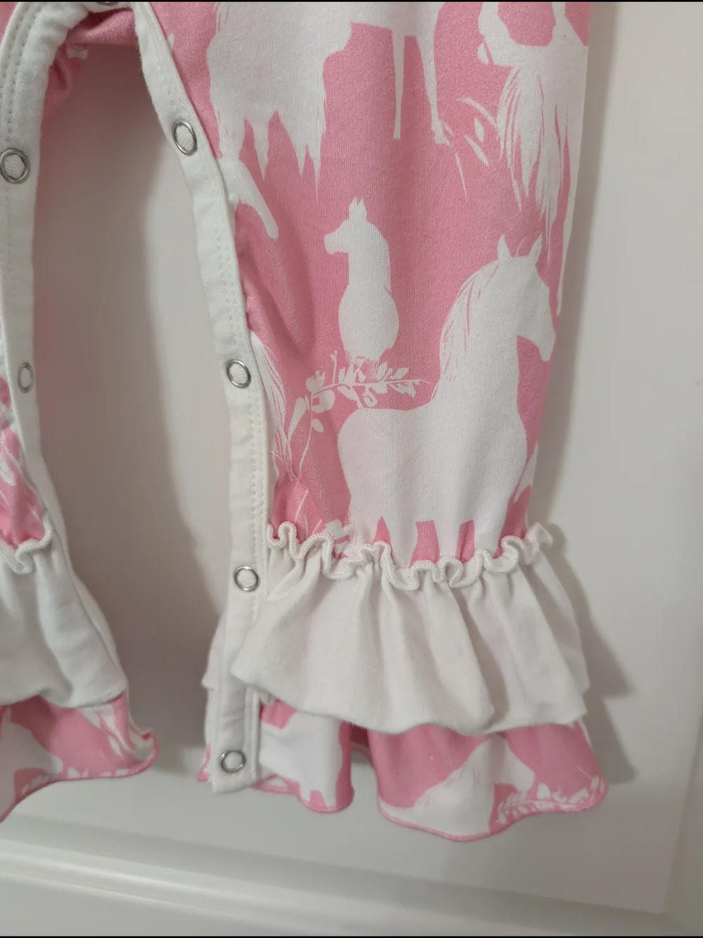 💥3/$24 Pink‎ & White Horse Print Ruffle Romper