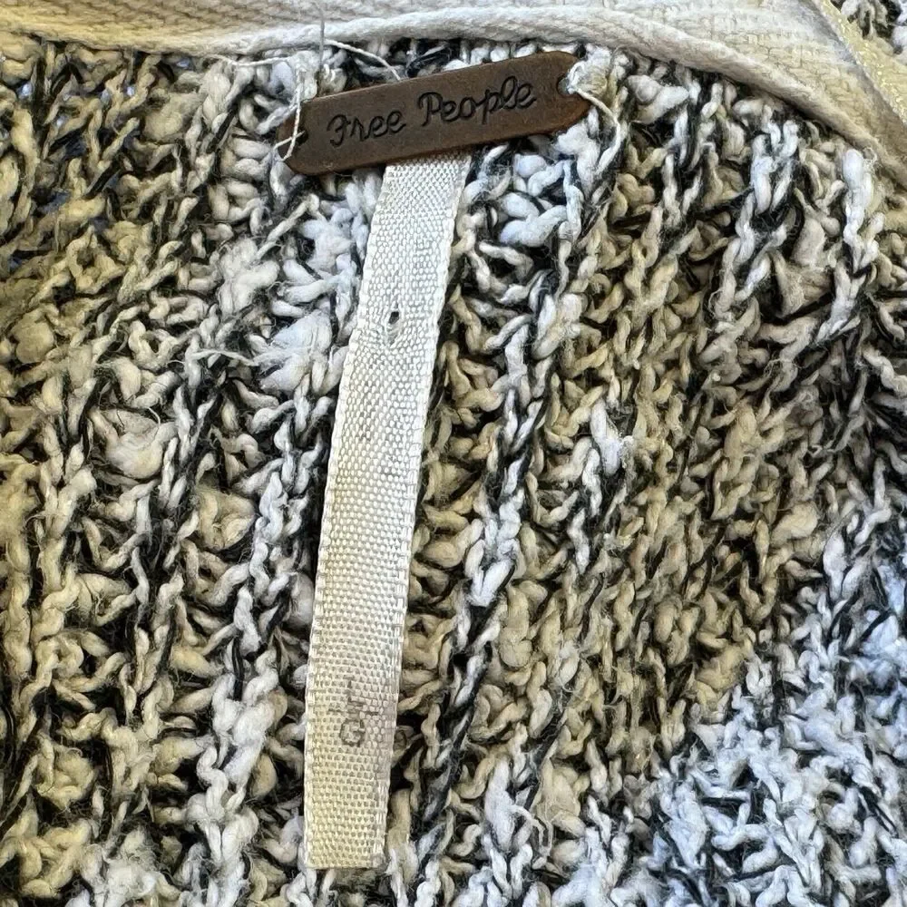 Free‎ People Pullover Sweater Sz Large White Black Long Sleeve Cotton Blend Knit