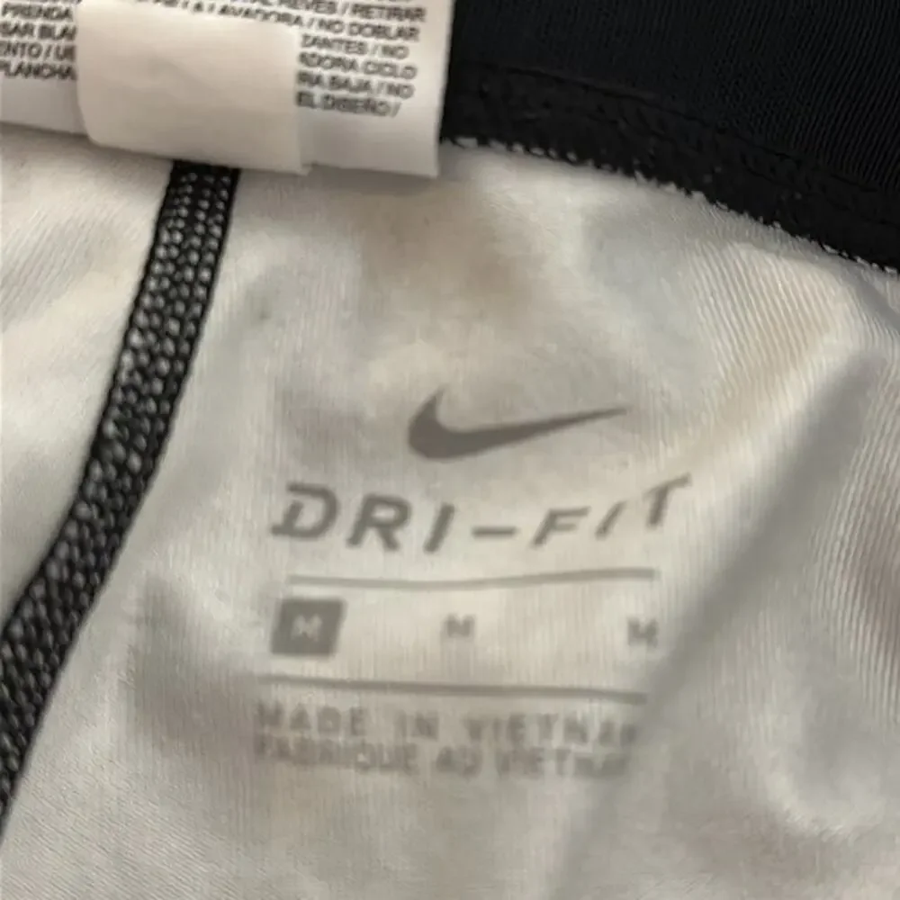 Nike womens leggings