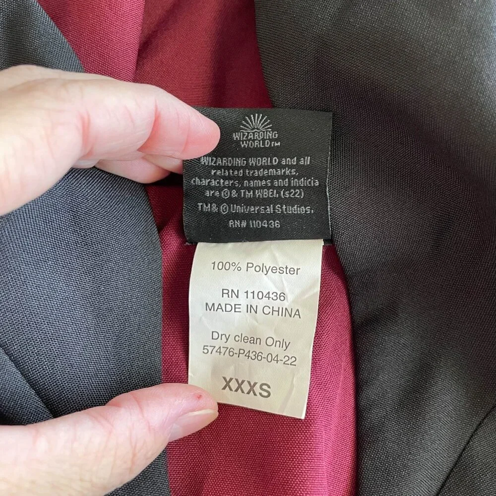 Official‎ Universal Studios Wizarding World Harry Potter Gryffindor - Size XXXS