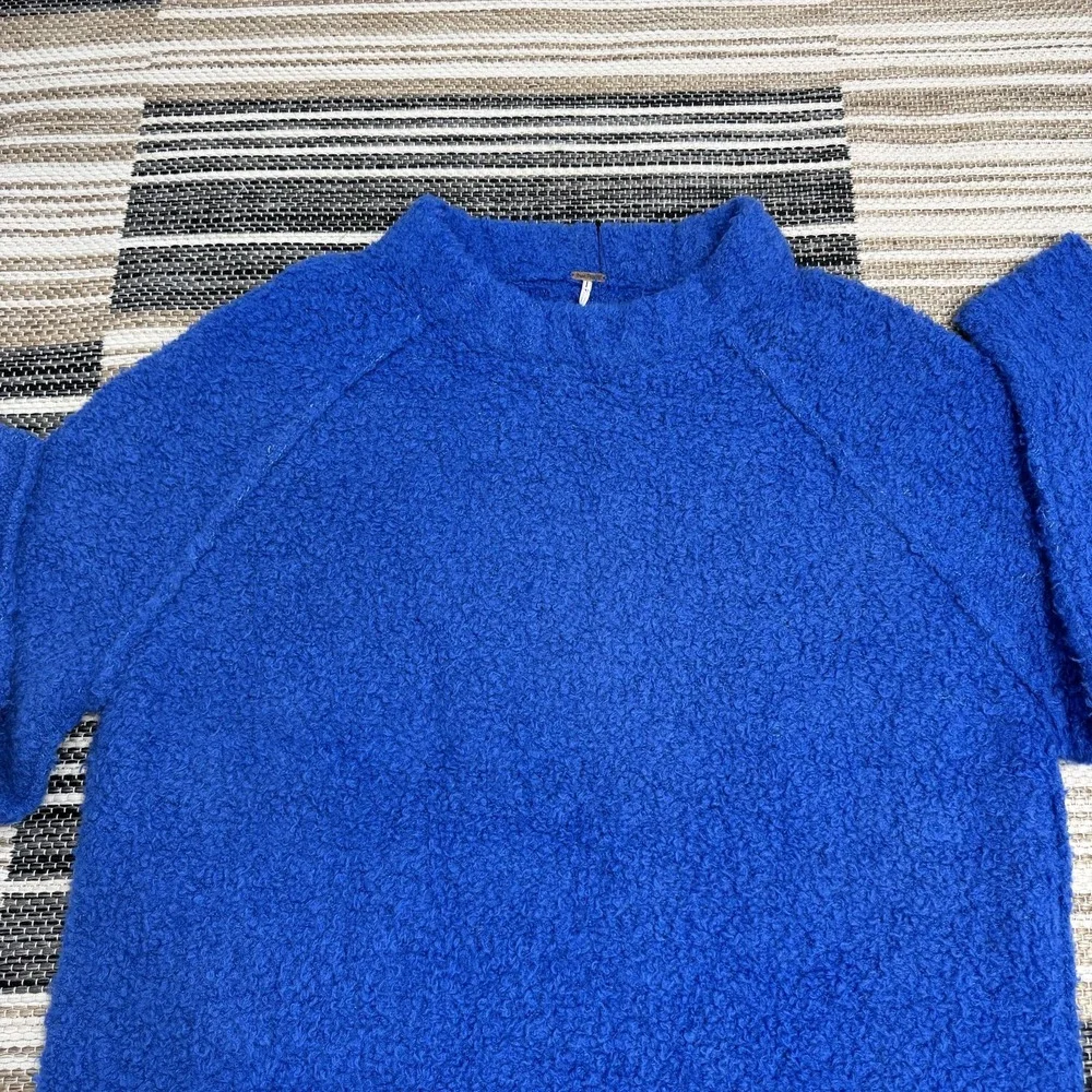 Free People Teddy Sweater Women's Small Blue Mock Neck Boucle‎ Pullover Knit