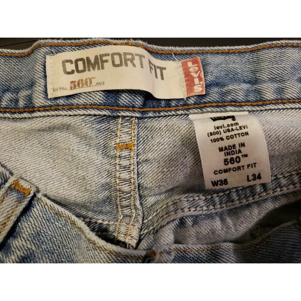 Levis levis 560