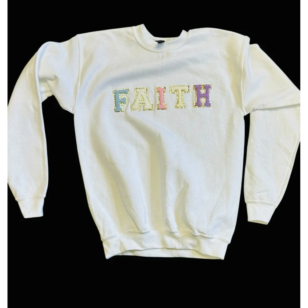 Gildan Youth XL White Sweatshirt Raised FAITH‎ Letters Multicolor Christian Gift