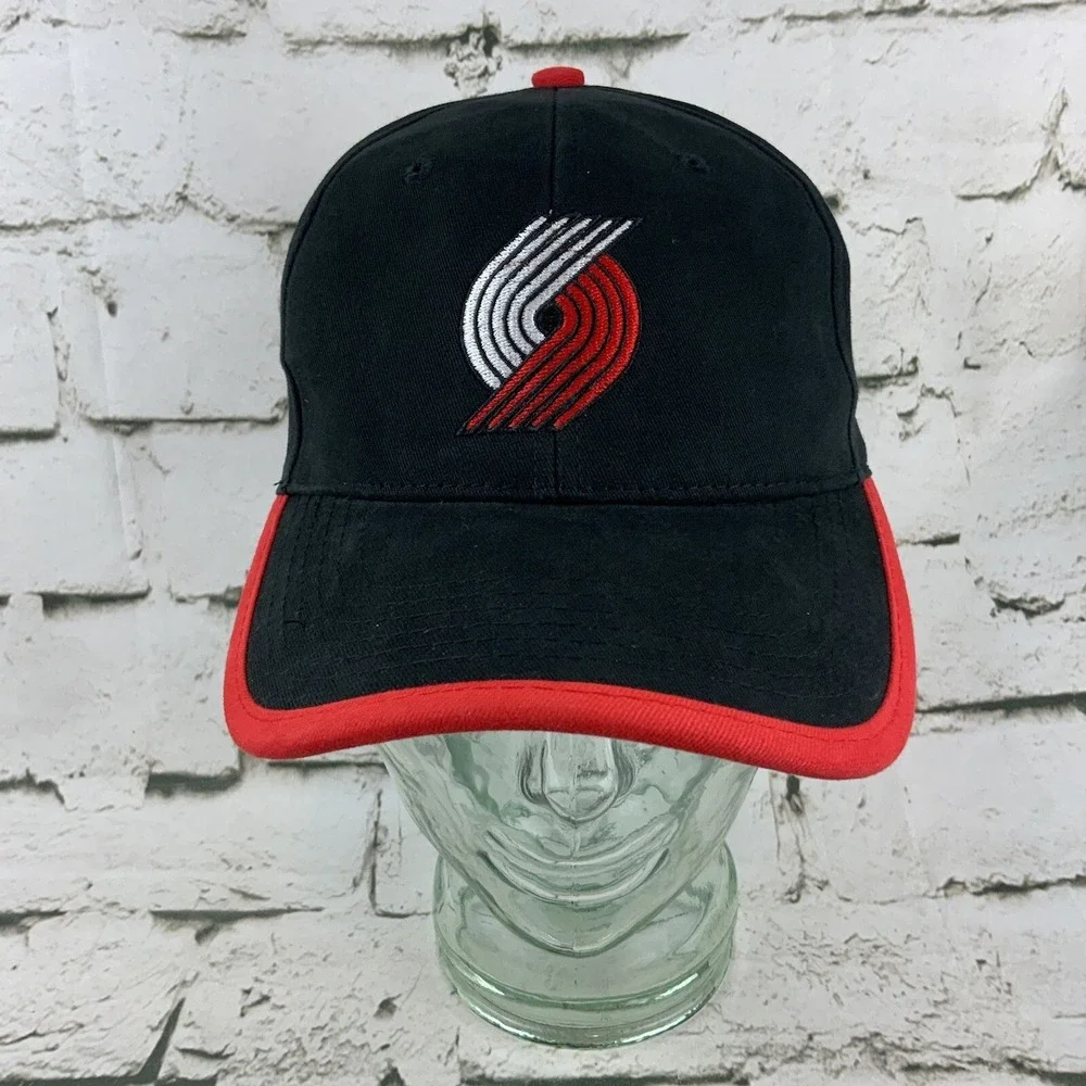 Portland Trailblazers Ball Cap Hat‎ Black Red Strap Back