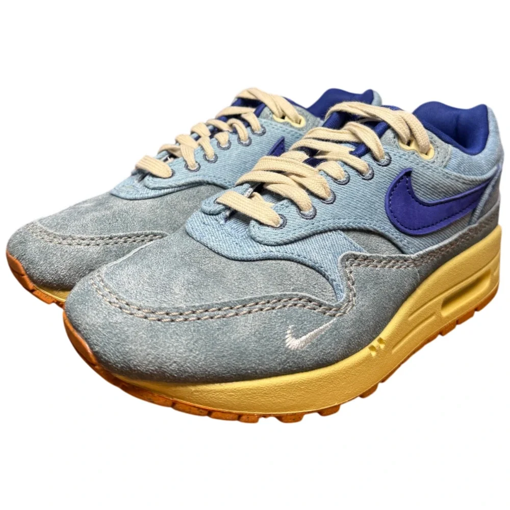 Nike excellent worn