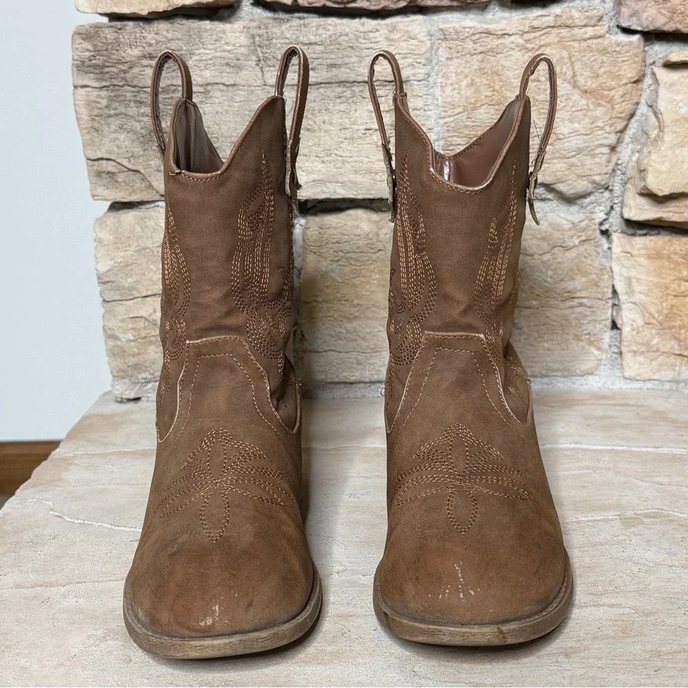 Dream Paris left boots
