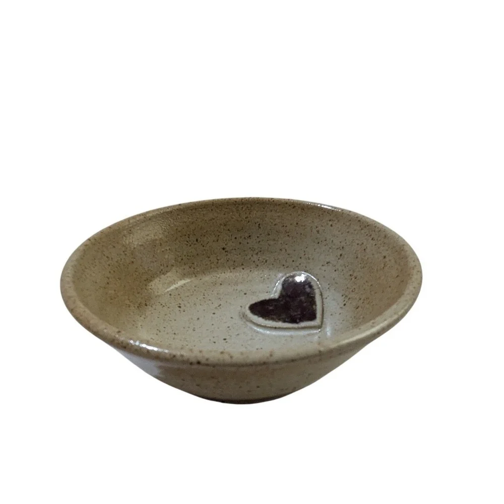 Handmade‎ Studio Pottery Heart Bowl Speckled Tan Ceramic Artist Signed BM