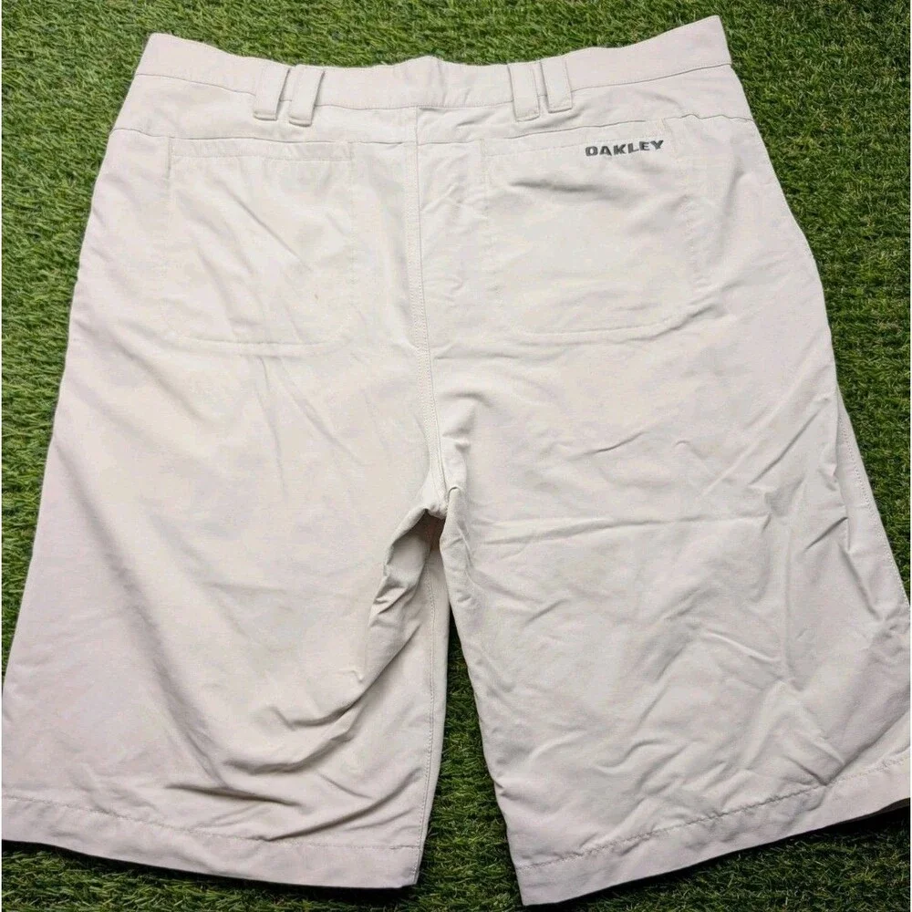 Oakley men golf
