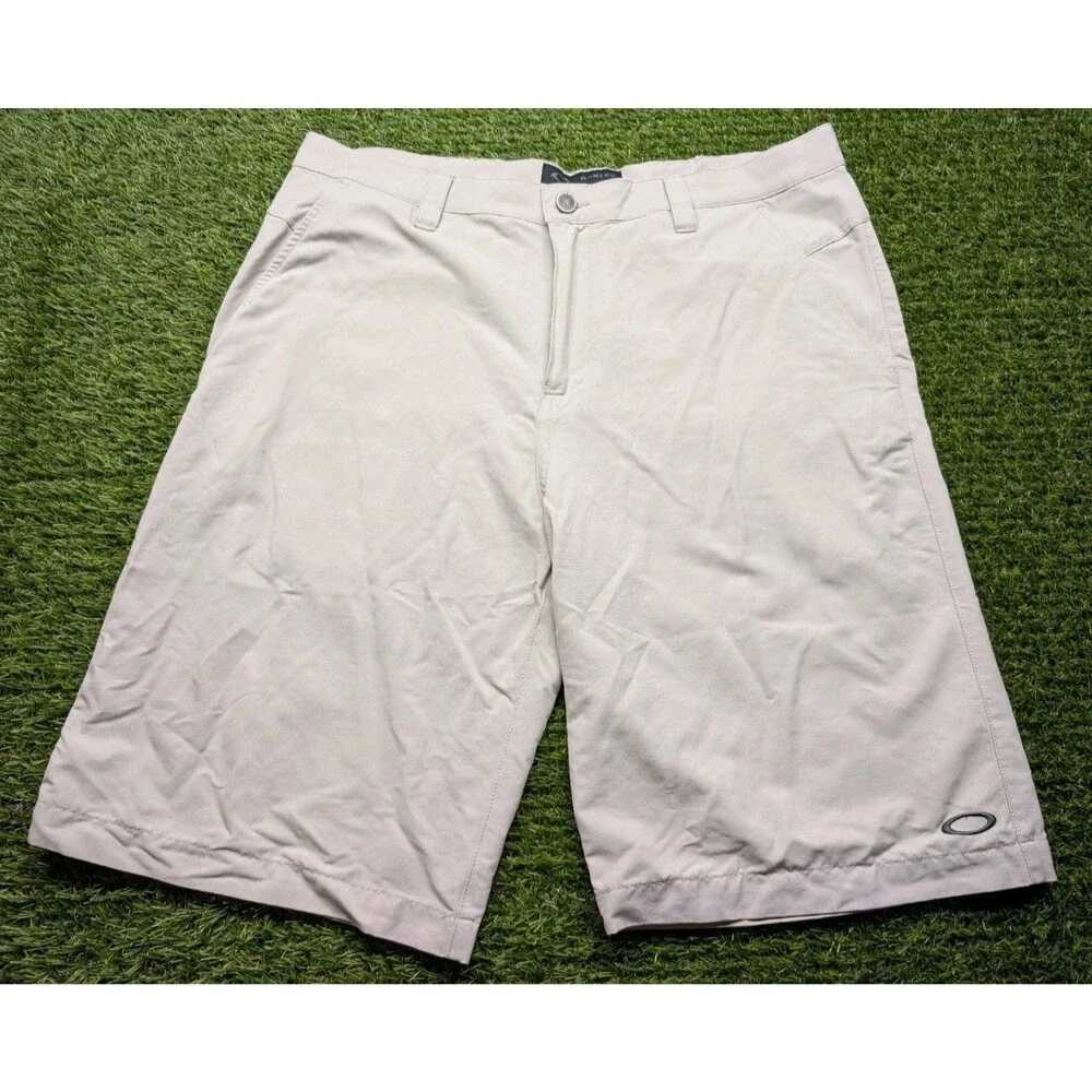 Oakley Mens Golf Shorts Size 36 Bermuda Chino light Gray Flat Front