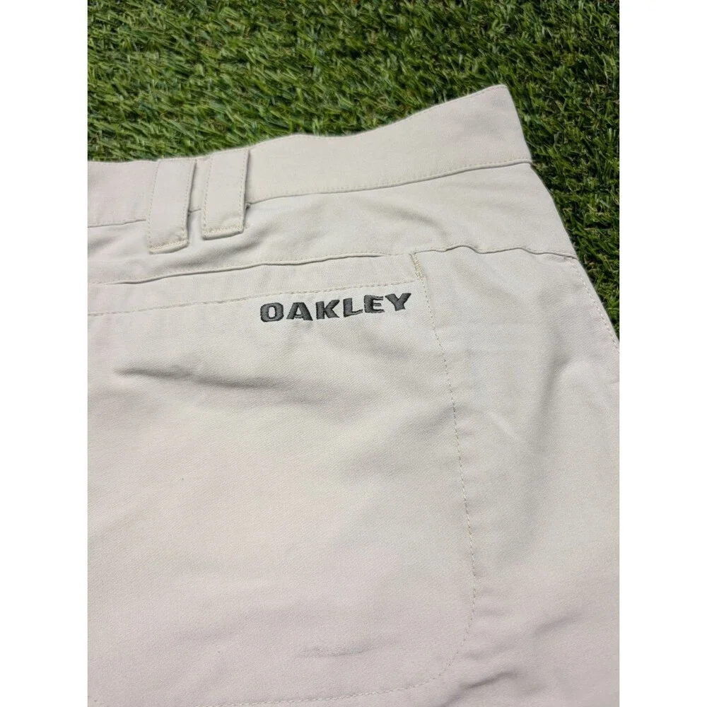Oakley men golf