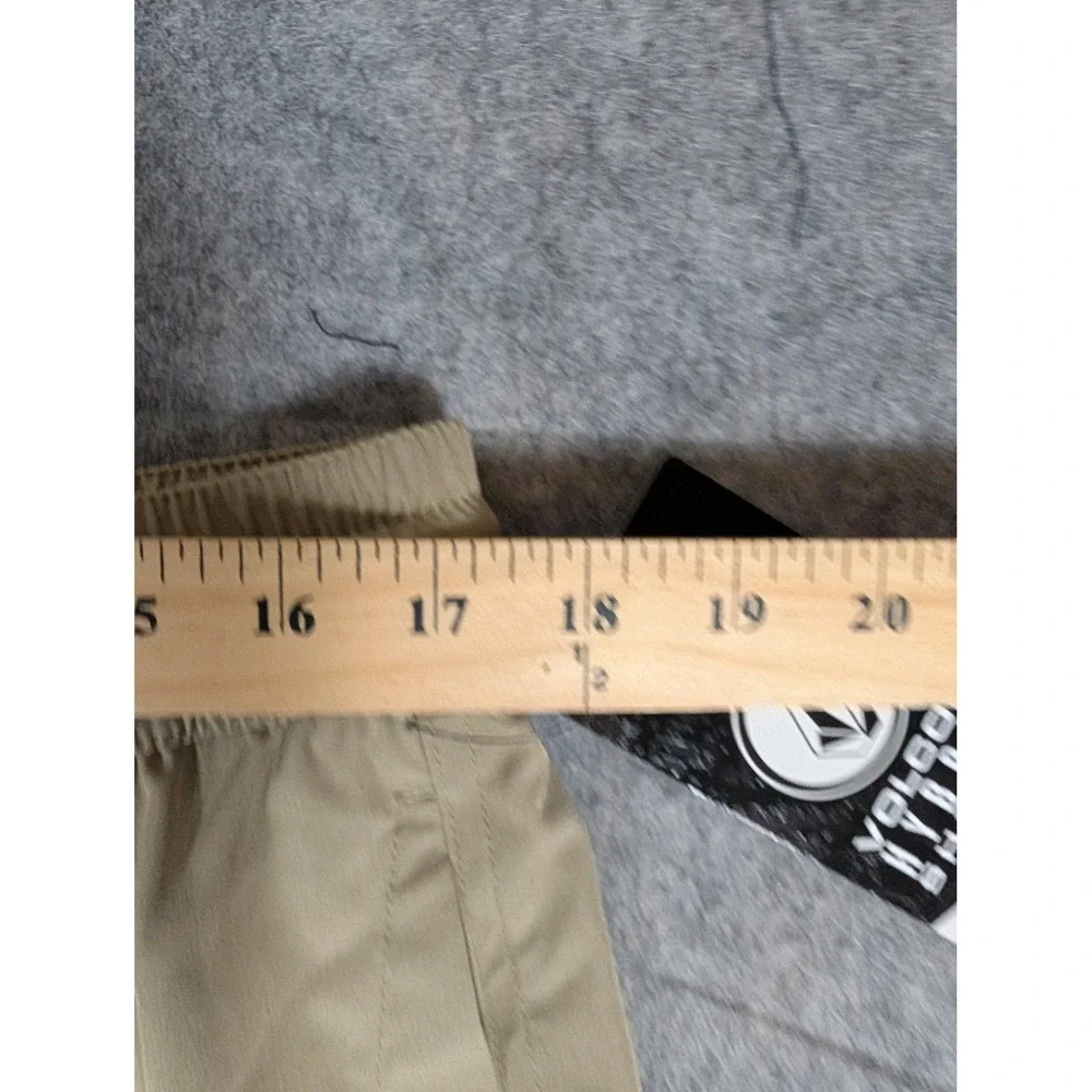 Volcom hybrid shorts