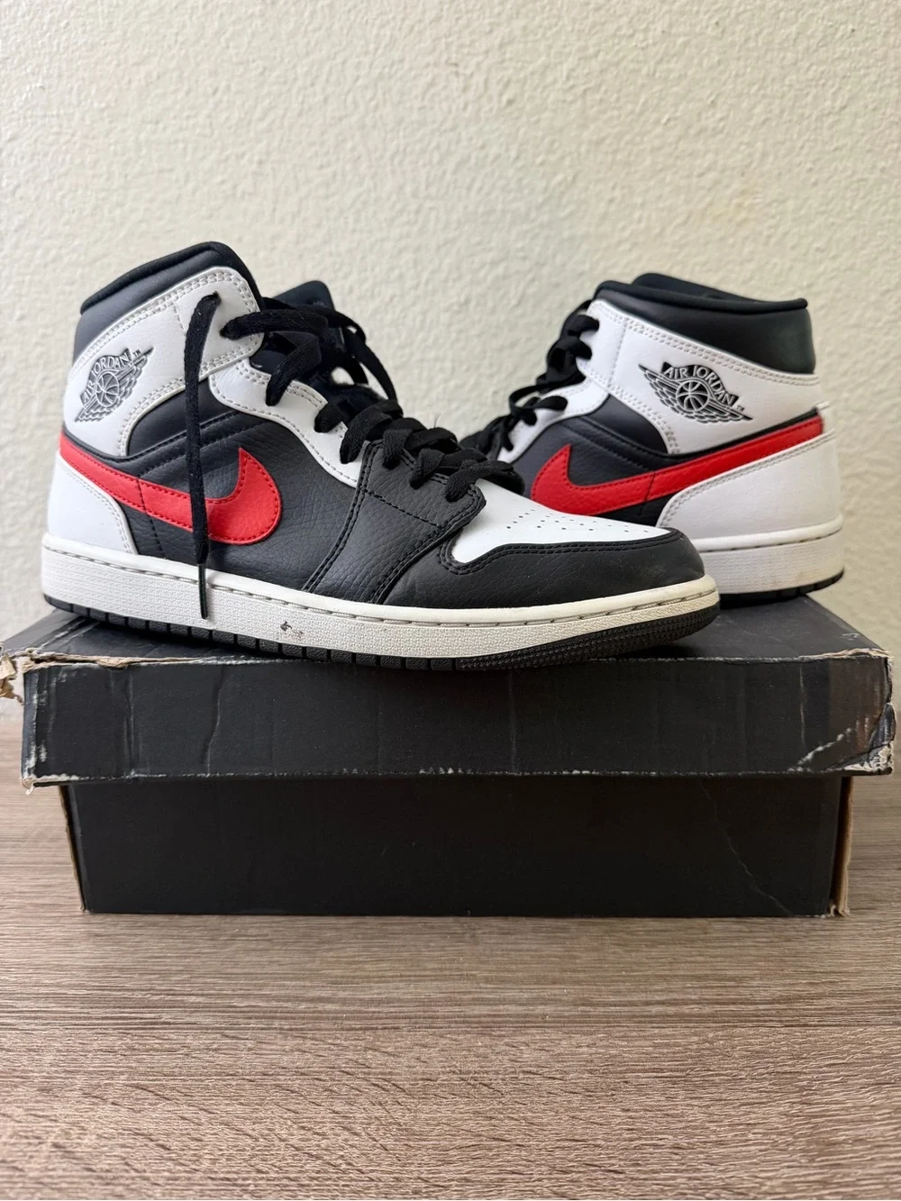Nike Black White Red High-Top Sneakers