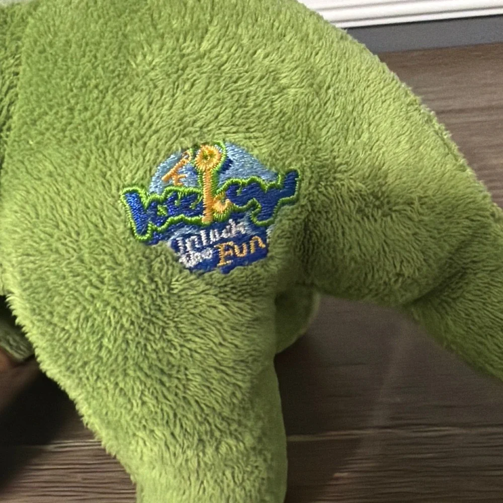 Kinzpy green brachiosaurus