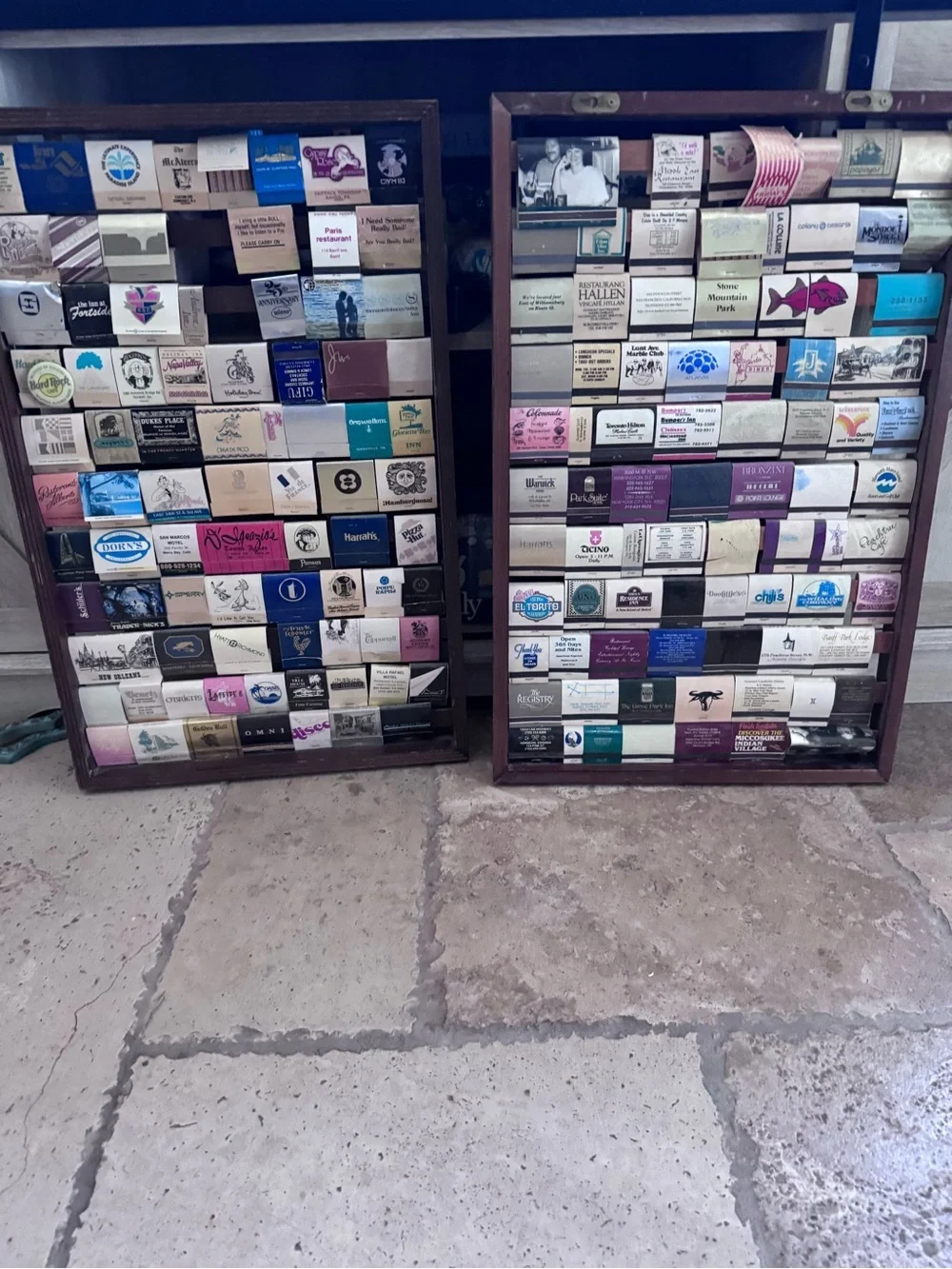 Mix lot vintage match book and display case