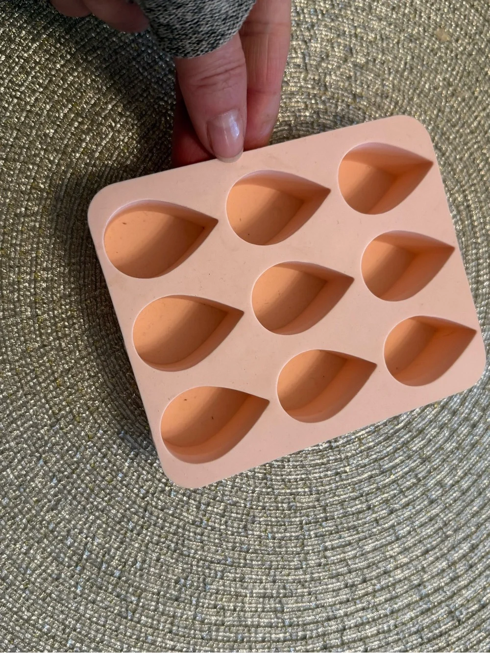 Summer Water Silicone Droplet -Shaped Mold - Pink 🍷