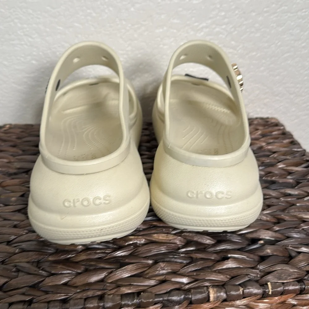 CROCS women’s size