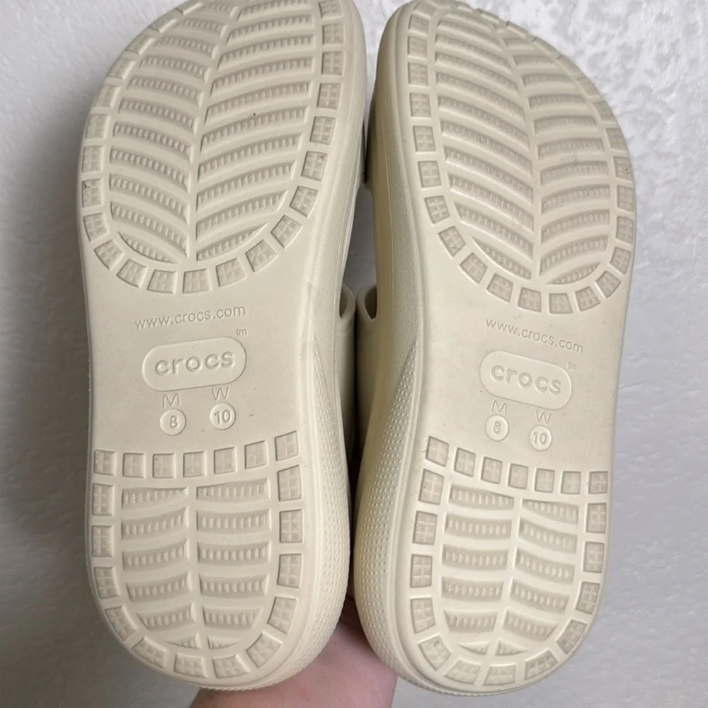 CROCS women’s size