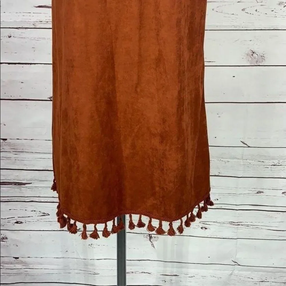 entro brown suede