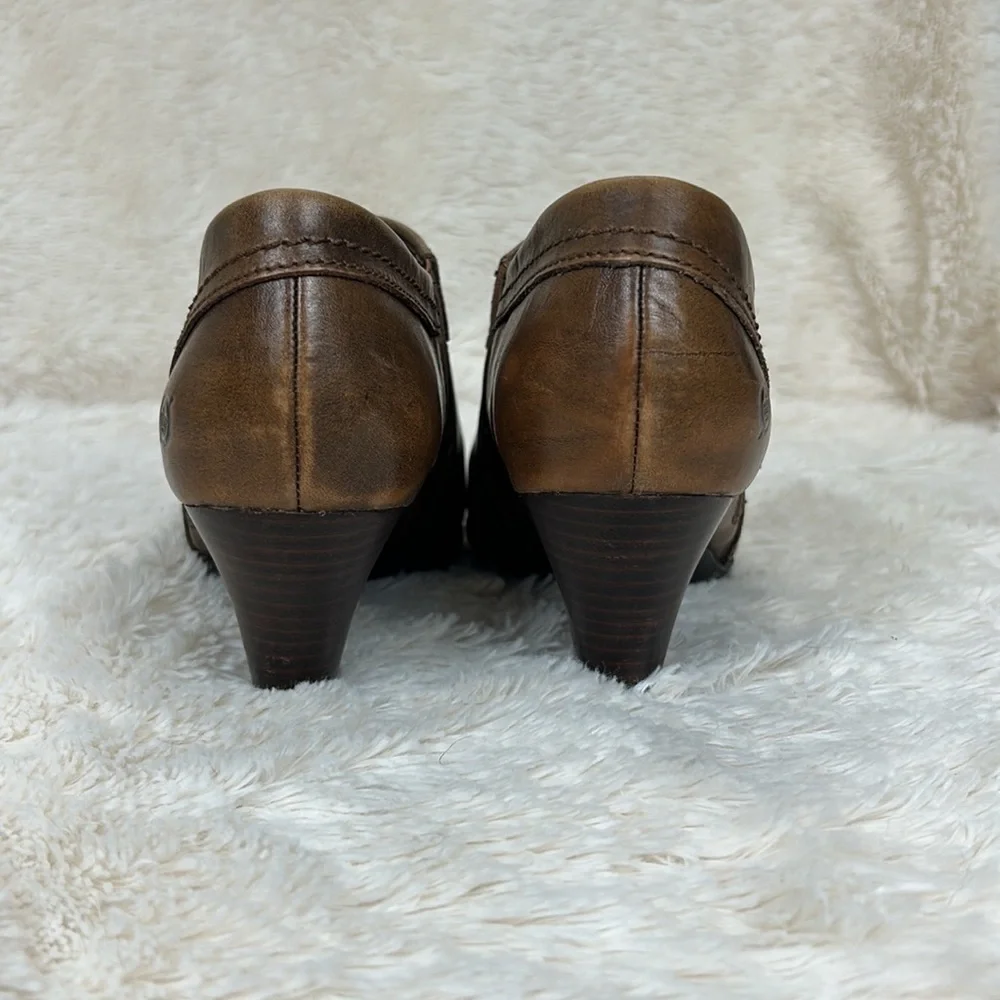 Born tanya ankle