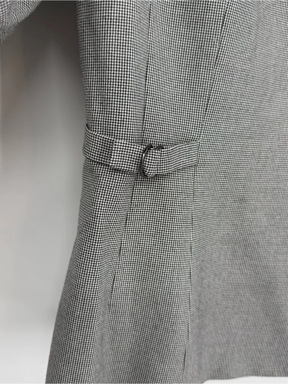 Tahari blazer houndstooth