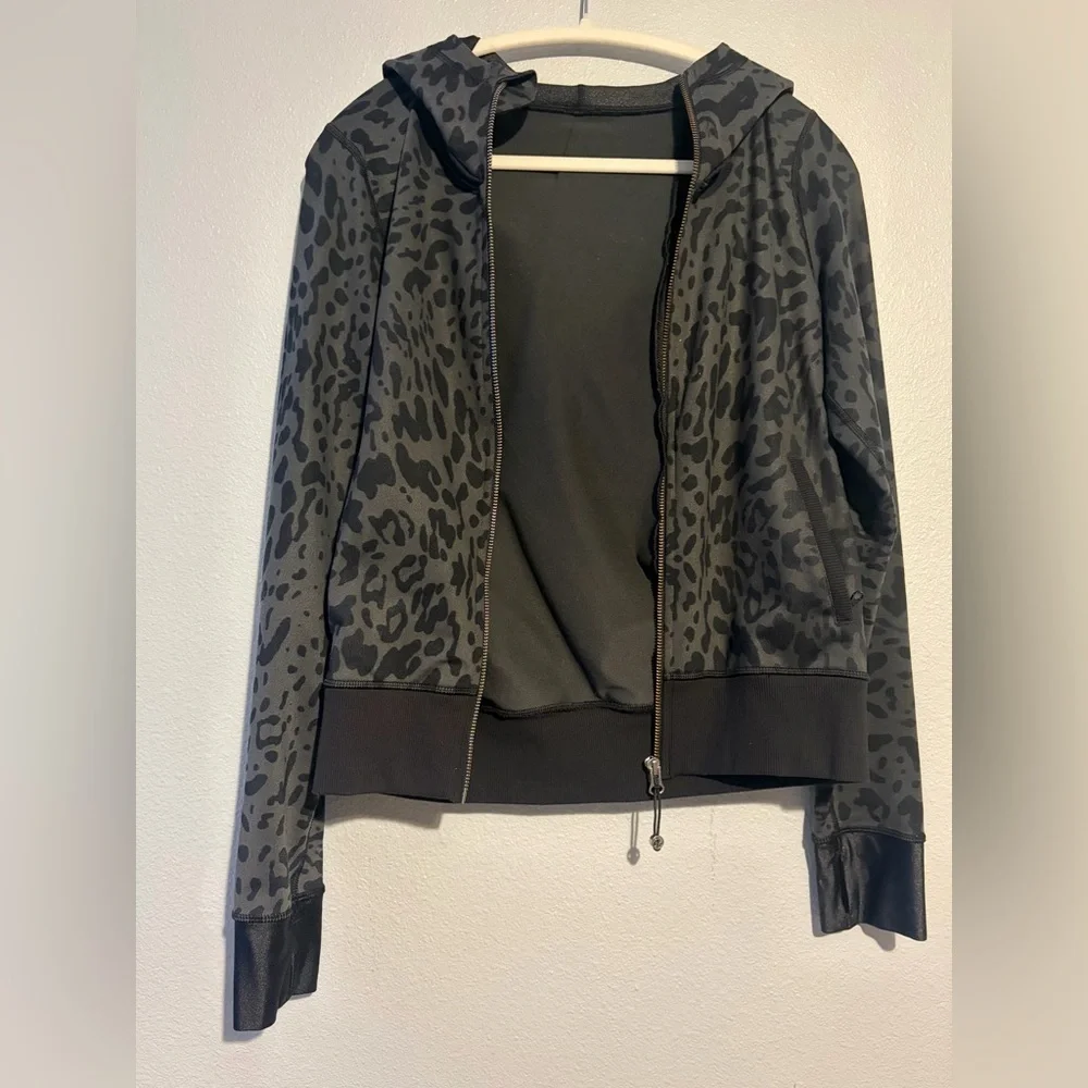 LULULEMON Namaskar Hoodie Animal Swirl Deep Coal Black