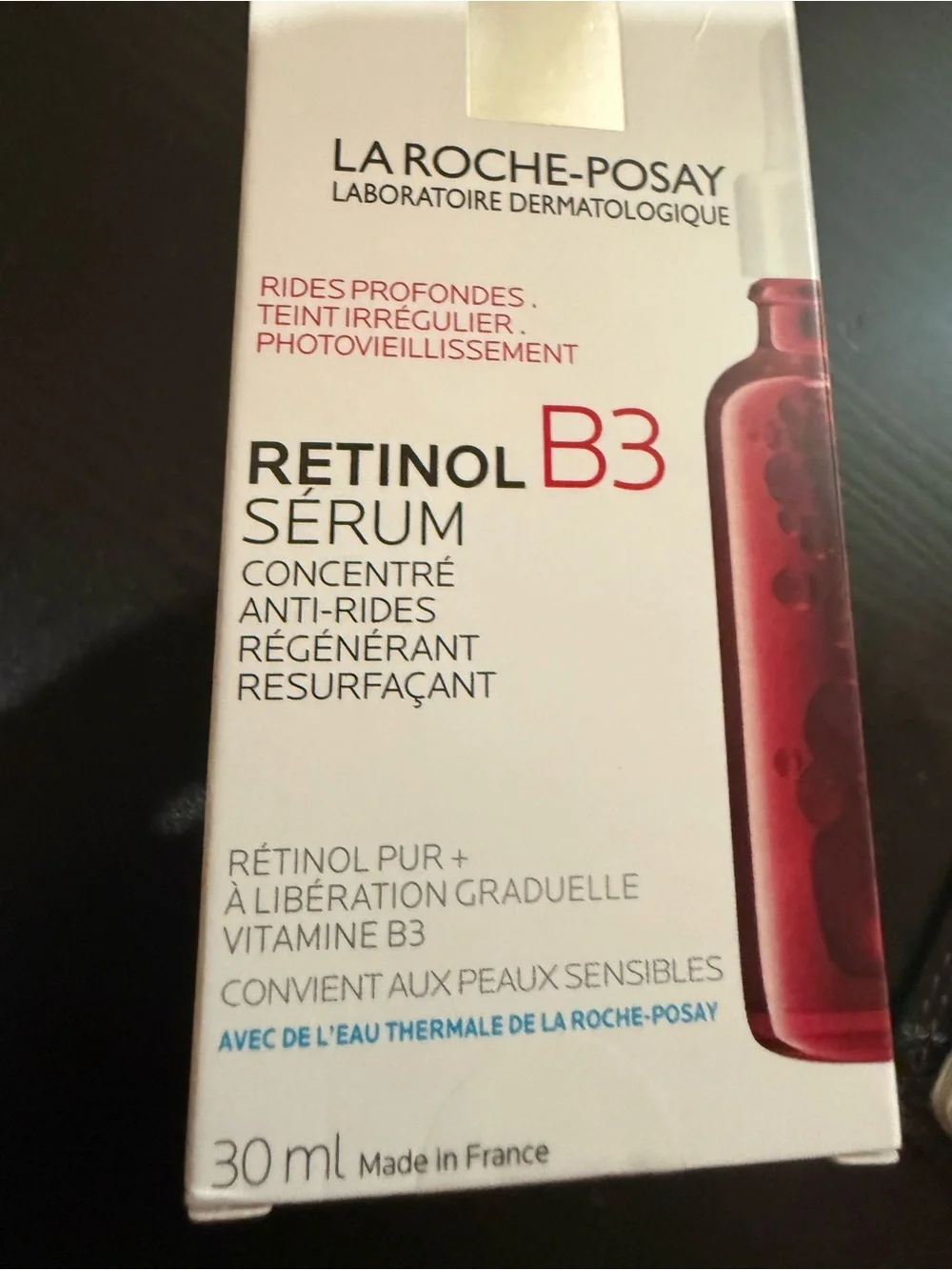 La Roche-Posay Retinol B3 Serum — White & Red