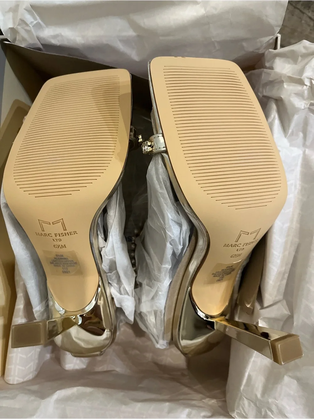Marc Fisher LTD NWOB Karima Ankle Strap Sandal Heels In Gold Tone Size 6.5