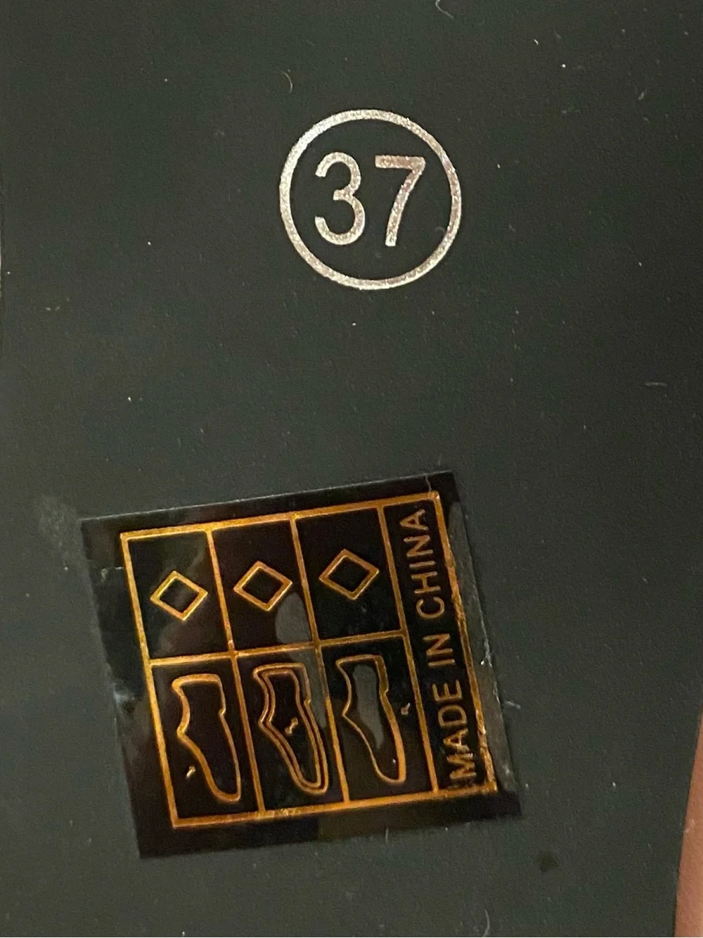 N/A 2” features