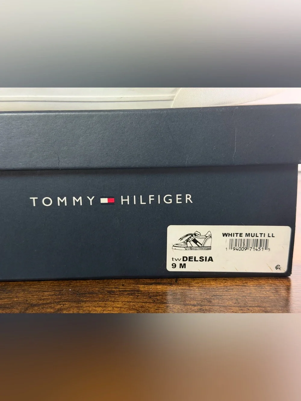 Tommy Hilfiger white leather