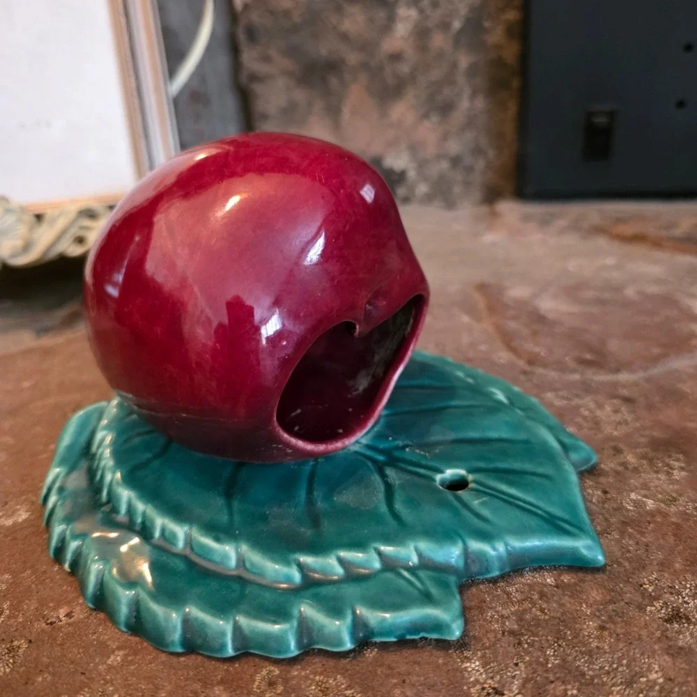Vintage Ceramic Apple Wall Pocket Red Glazed Fruit Leaf Kitchen Cottagecore MCM