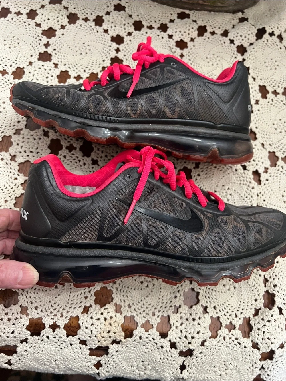 Nike lightweight black