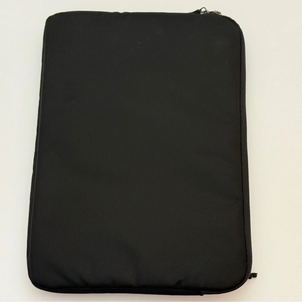 Thule durable sleeve