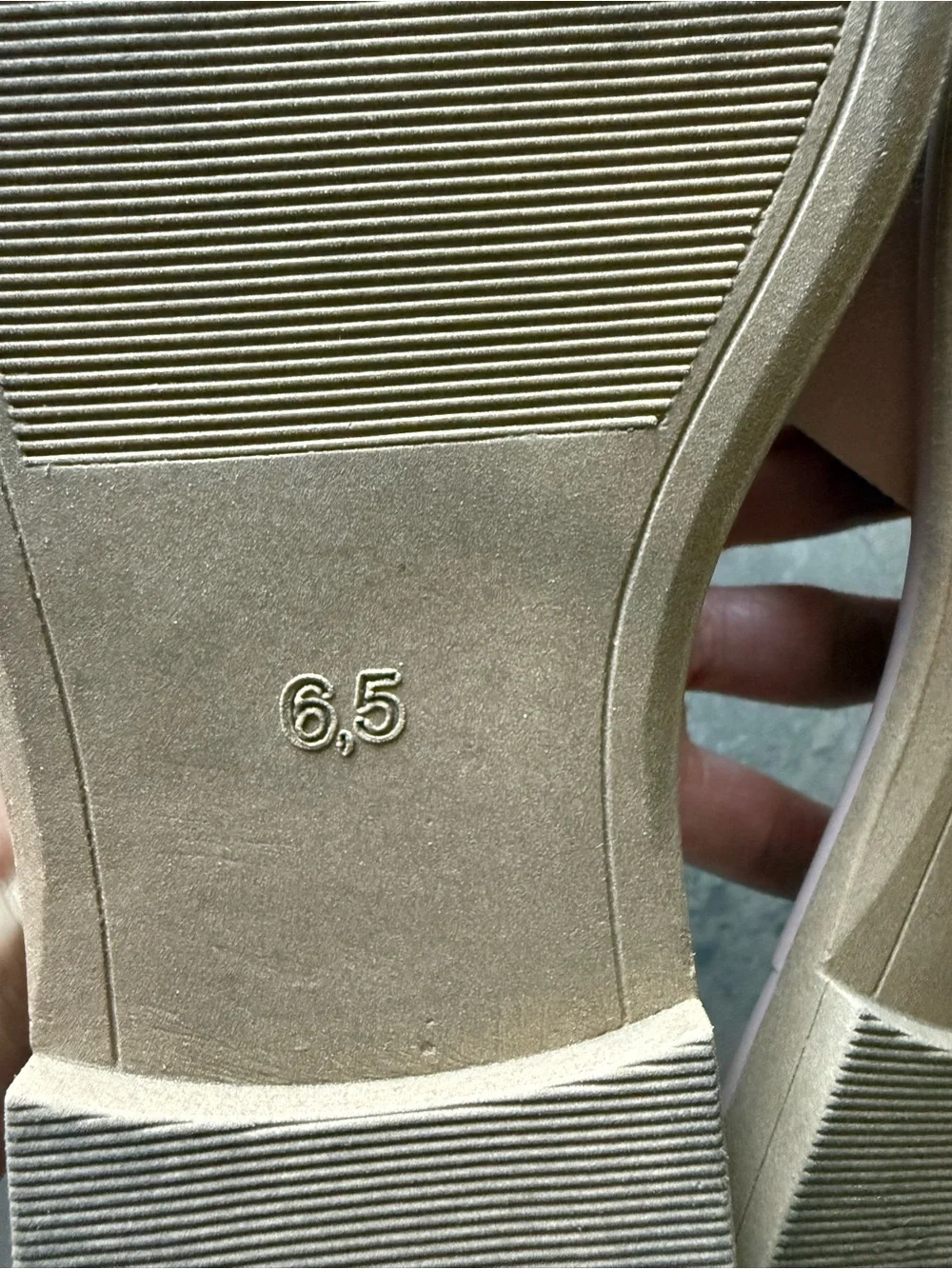 Seychelles suede slide