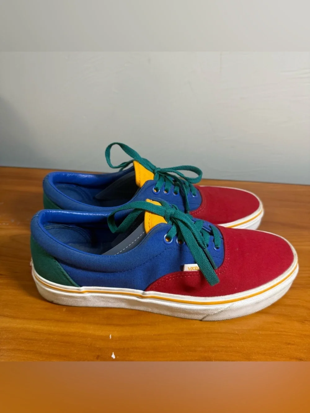 Vans authentic low