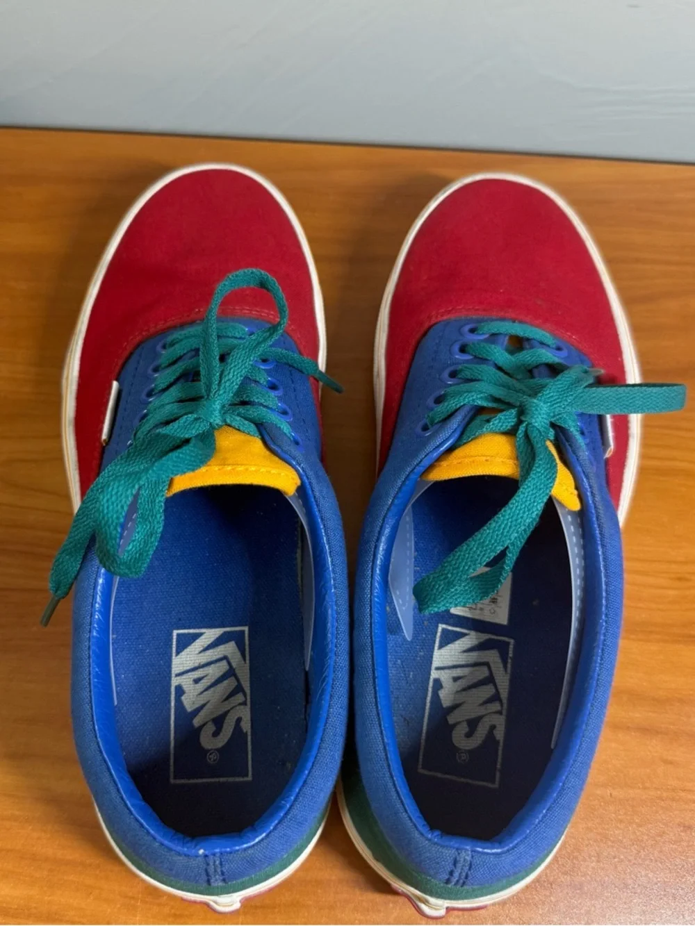Vans authentic low