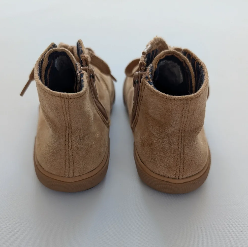 Cat & Jack stylish tan