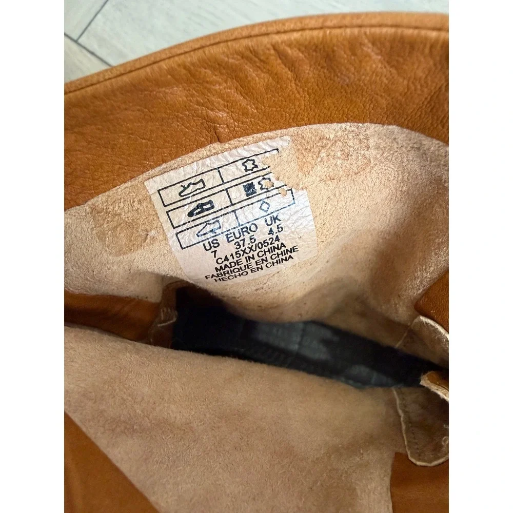 KDBA tan leather