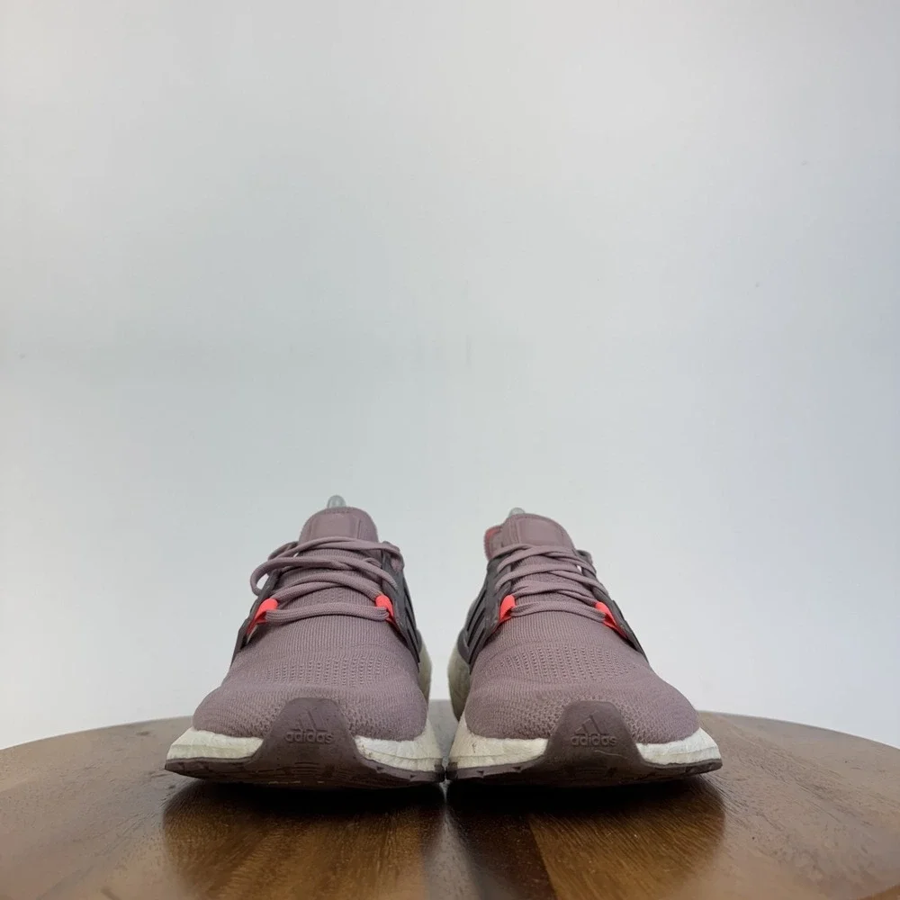 Womens Adidas Ultraboost 22 Purple‎ Athletic Running Shoes Sneakers Size 8 M GUC