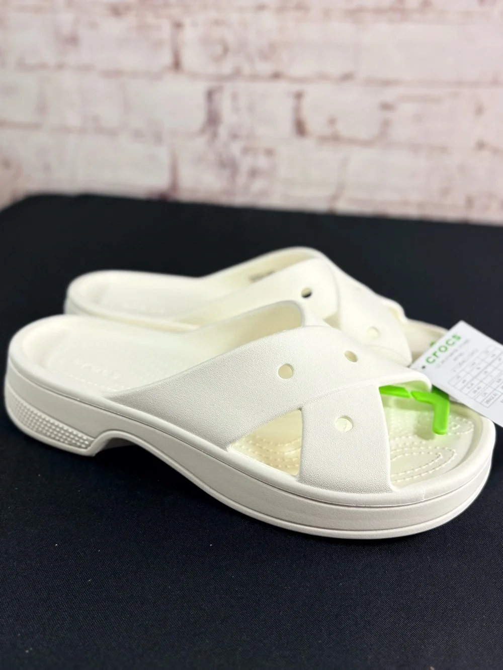 CROCS lightweight slip