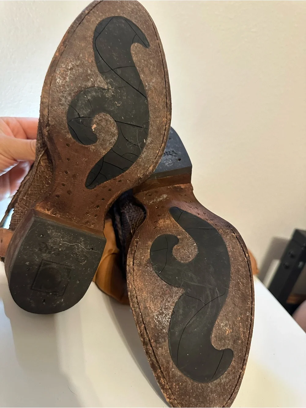 Cuadra classic leather