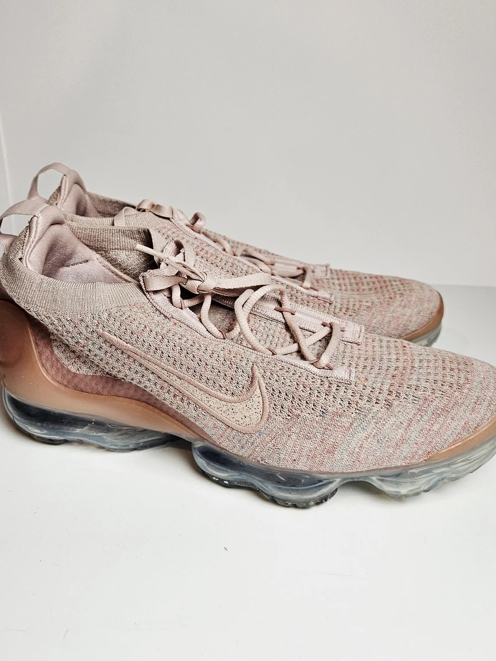 Nike women flyknit